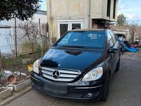 Gebraucht Mercedes B200 136 PS (100 kW) 2005 Schwarz Van / Kleinbus