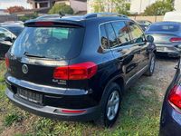 Gebraucht VW Tiguan LOUNGE 140 PS (102 kW) 2015 Schwarz SUV