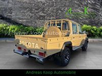 Neu Toyota Land Cruiser 204 PS (150 kW) 2025 Beige SUV