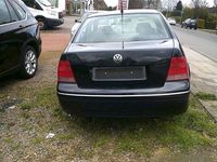 Gebraucht VW Bora Highline 102 PS (75 kW) 2002 Schwarz Limousine