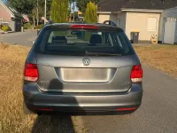 Gebraucht VW Golf VI 105 PS (77 kW) 2011 Grau Kleinwagen