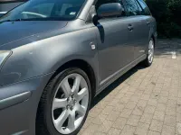 Gebraucht Toyota Avensis 147 PS (108 kW) 2004 Kombi