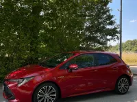 Gebraucht Toyota Corolla Team 98 PS (72 kW) 2021 Rot Limousine