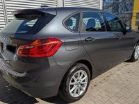Gebraucht BMW 218 Active Tourer 136 PS (100 kW) 2015 Grau Van / Kleinbus