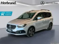 Gebraucht Mercedes T180 116 PS (85 kW) 2024 Silber Van / Kleinbus