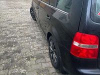 gebraucht VW Touran 2.0 TDI DPF DSG Highline