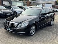 Gebraucht Mercedes E220 170 PS (125 kW) 2012 Schwarz Kombi