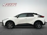 Neu Toyota C-HR 197 PS (144 kW) 2025 Schneeweiß/schwarz SUV