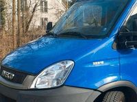 Second-hand Iveco Daily 176 CP (129 kW) 2011 Albastru