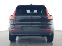 Gebraucht Volvo XC40 Plus 163 PS (119 kW) 2025 Onyx black / metallic SUV