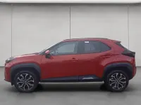 Neu Toyota Yaris Cross 131 PS (96 kW) 2026 Rot SUV