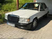 Gebraucht Mercedes 190 136 PS (100 kW) 1992 Weiß Limousine