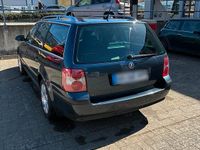 Second-hand VW Passat 130 CP (95 kW) 2004 Albastru Break