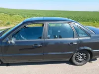 Gebraucht VW Passat 174 PS (127 kW) 1994 Schwarz Limousine