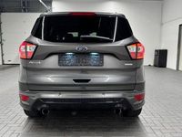 Gebraucht Ford Kuga ST-Line 242 PS (177 kW) 2018 Grau (magneticgrau) SUV