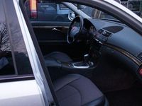Gebraucht Mercedes E220 150 PS (110 kW) 2004 Silber Kombi