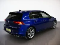 Gebraucht VW Golf VIII R-line 190 PS (139 kW) 2023 Lapiz blue Limousine