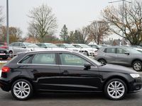 gebraucht Audi A3 Sportback 1.5 TFSI S tronic design 2-Zonen-Klima Navi Sitzheizung