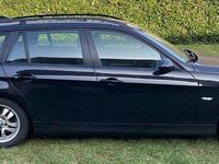 Gebraucht BMW 318 129 PS (94 kW) 2007 Schwarz Kombi