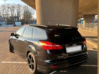 Gebraucht Ford Focus 150 PS (110 kW) 2016 Schwarz Kombi
