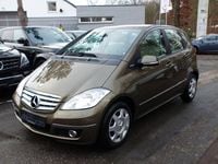 Gebraucht Mercedes A180 Sport Edition 116 PS (85 kW) 2010 Braun Limousine