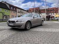 Gebraucht BMW 530 258 PS (189 kW) 2011 Silber Limousine