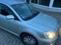 Gebraucht Toyota Avensis Sol 129 PS (94 kW) 2005 Silber Limousine