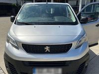 Gebraucht Peugeot Traveller 116 PS (85 kW) 2018 Silber Van / Kleinbus