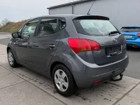 Używany Kia Venga Vision 90 KM (66 kW) 2011 Szary Hatchback