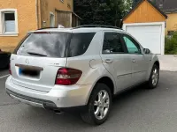 Gebraucht Mercedes ML320 224 PS (164 kW) 2007 Silber SUV