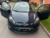 Gebraucht Ford Fiesta 68 PS (50 kW) 2012 Blau Kleinwagen