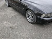 Gebraucht BMW 525 192 PS (141 kW) 2002 Schwarz Kombi