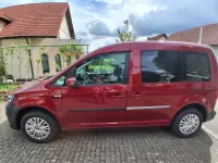 Usata VW Caddy 75 CV (55 kW) 2019 Rosso Monovolume