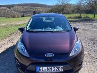 Gebraucht Ford Fiesta 82 PS (60 kW) 2009 Rot Kleinwagen