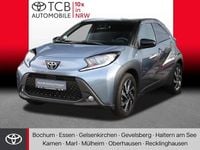 Gebraucht Toyota Aygo X Basis 72 PS (52 kW) 2024 Celestite grey metallic / night sky black SUV