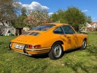 Second-hand Porsche 911S 131 CP (96 kW) 1968 Galben