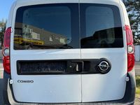 Second-hand Opel Combo 95 CP (69 kW) 2016 Alb Monovolum