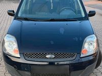 Gebraucht Ford Fiesta 60 PS (44 kW) 2005 Blau Kleinwagen
