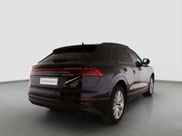 Gebraucht Audi Q8 Ambiente 231 PS (169 kW) 2025 SUV