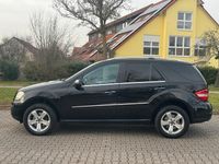 Gebraucht Mercedes ML320 224 PS (164 kW) 2008 Schwarz SUV