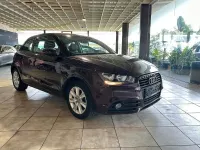 Gebraucht Audi A1 Attraction 90 PS (66 kW) 2013 Rot Kleinwagen