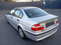 Gebraucht BMW 318 105 PS (77 kW) 1987 Grau Limousine