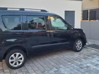 Gebraucht Fiat Doblò Lounge 120 PS (88 kW) 2017 Schwarz Van / Kleinbus