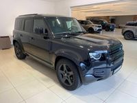 Gebraucht Land Rover Defender SE Dynamic 252 PS (185 kW) 2023 Santorini black