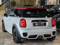 Gebraucht Mini John Cooper Works 231 PS (169 kW) 2021 Weiß Kleinwagen