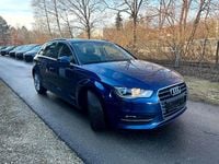 Gebraucht Audi A3 Ambiente 122 PS (89 kW) 2013 Blau Limousine