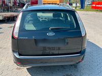 Gebraucht Ford Focus 101 PS (74 kW) 2010 Schwarz Kombi