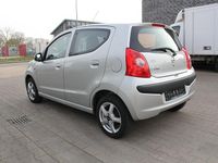 Gebraucht Nissan Pixo 68 PS (50 kW) 2011 Silber Kleinwagen