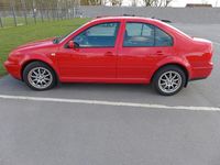 Gebraucht VW Bora Basis 101 PS (74 kW) 1999 Rot Limousine