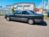 Gebraucht Mercedes 200 105 PS (77 kW) 1991 Grau Limousine